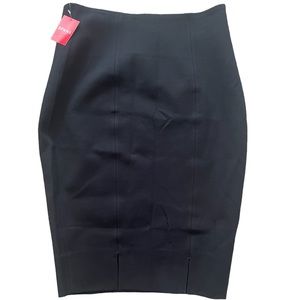 NWT Spanx Perfect Black Pencil Skirt in a Small